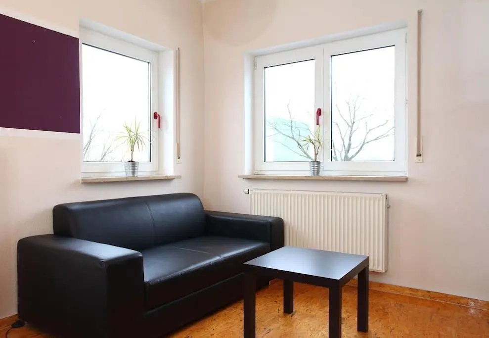Stylish 3 Bedroom Apartment Norimberk