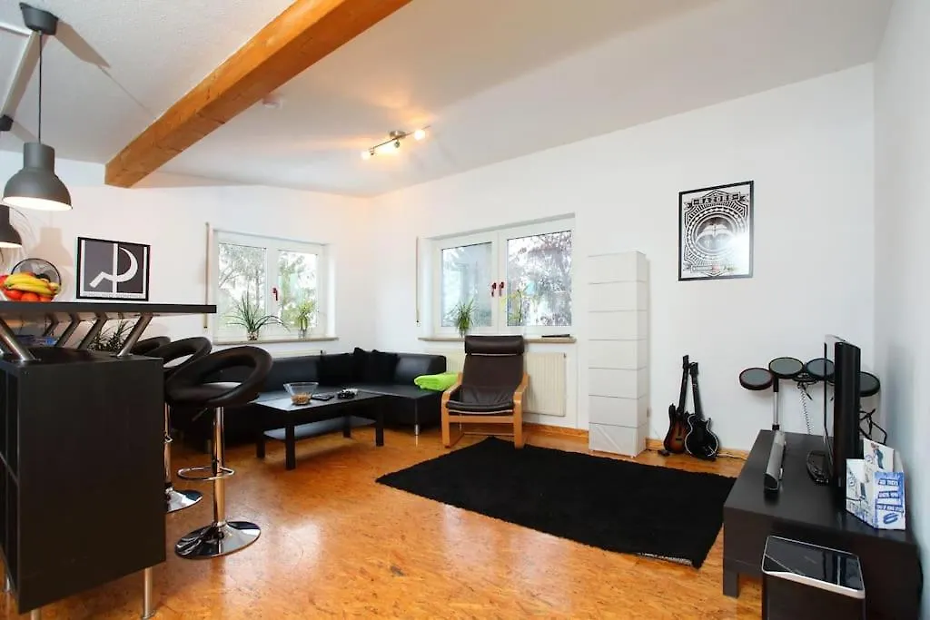 Stylish 3 Bedroom Apartment Norimberk