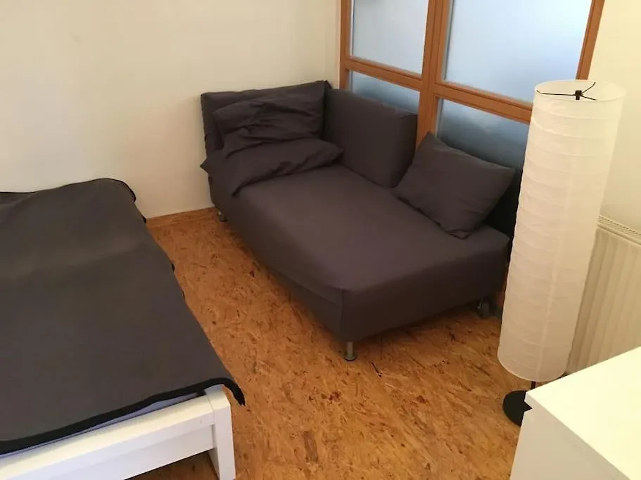 Stylish 3 Bedroom Apartment Norimberk