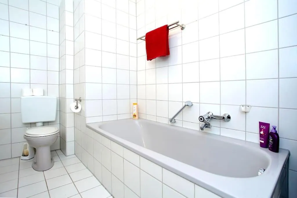 Stylish 3 Bedroom Apartment Norimberk